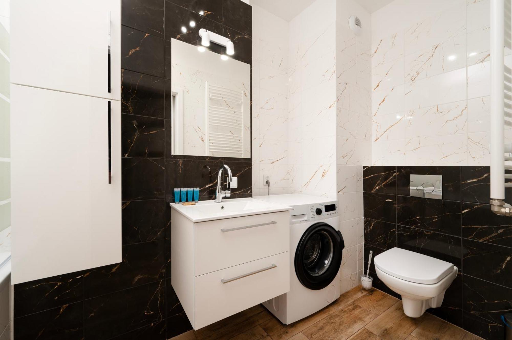 לודז' Pogonowskiego Beige Apartment מראה חיצוני תמונה