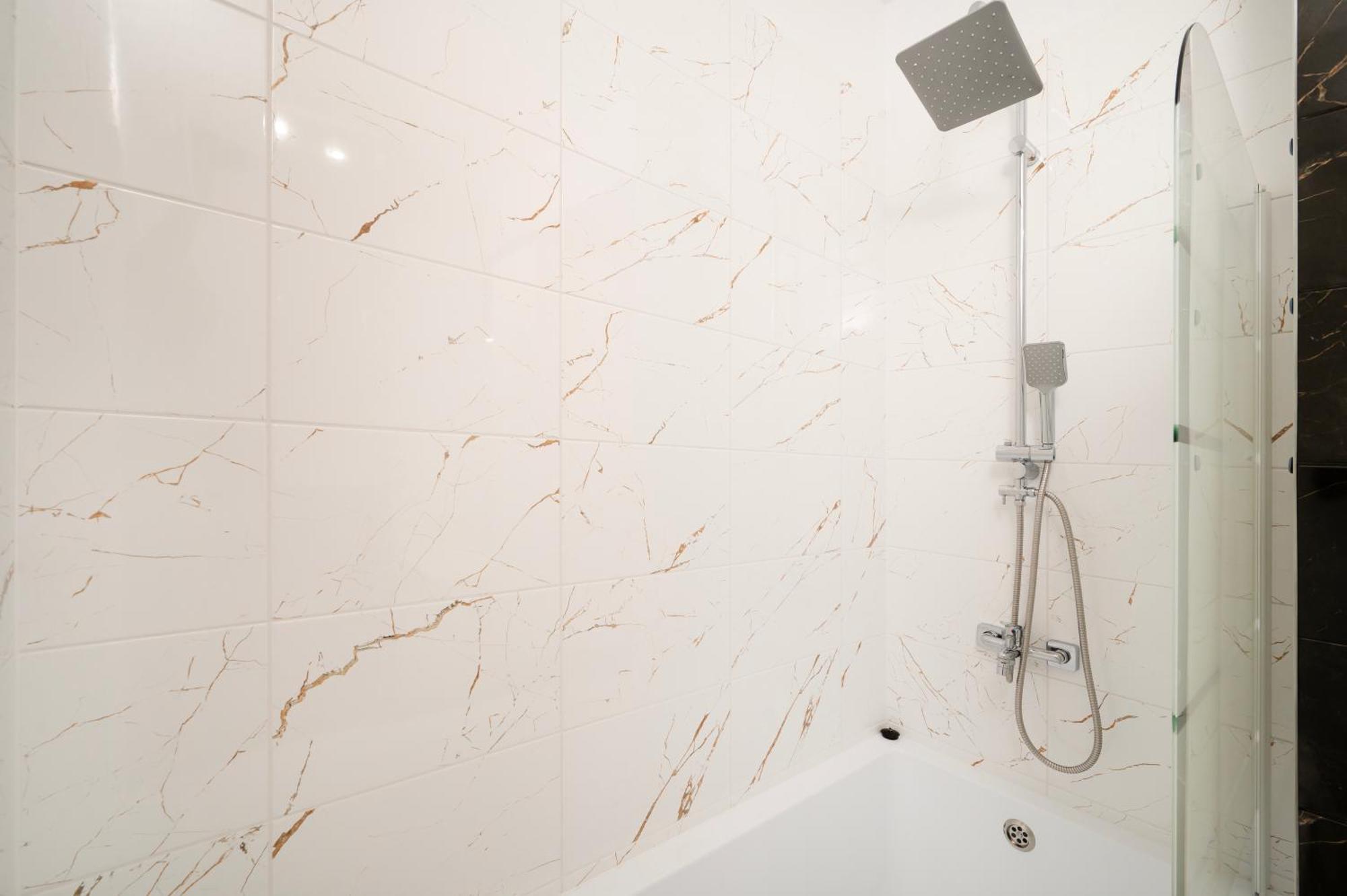 לודז' Pogonowskiego Beige Apartment מראה חיצוני תמונה