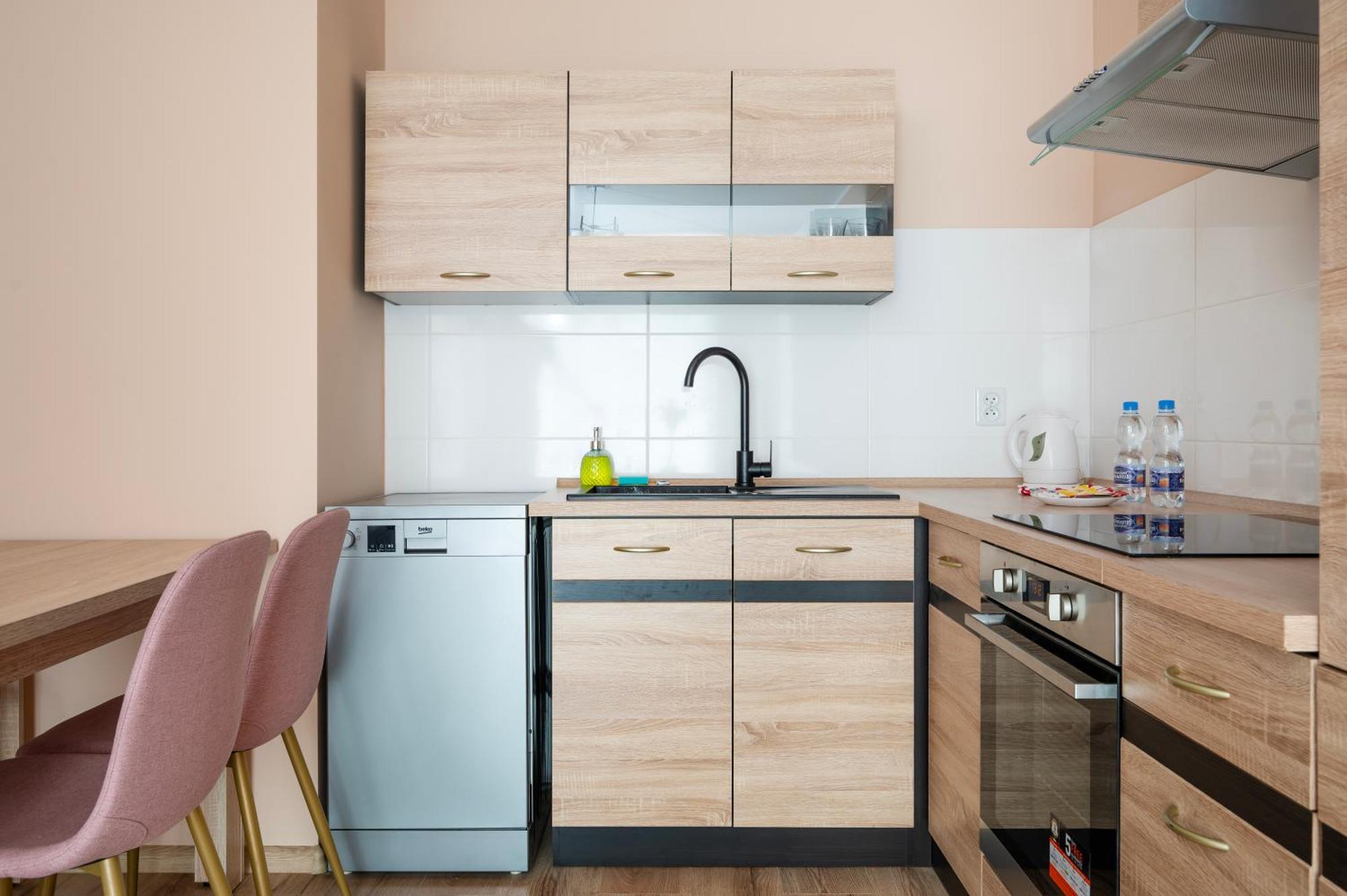 לודז' Pogonowskiego Beige Apartment מראה חיצוני תמונה